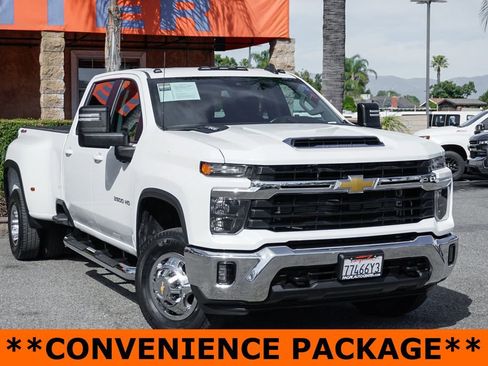 Used 2024 Chevrolet Silverado 3500 LT w/ Convenience Package image 2