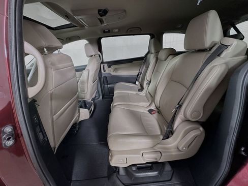Used 2018 Honda Odyssey Touring image 29
