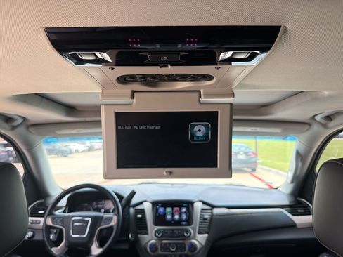 Used 2019 GMC Yukon XL Denali w/ Denali Ultimate Package RWD image 20