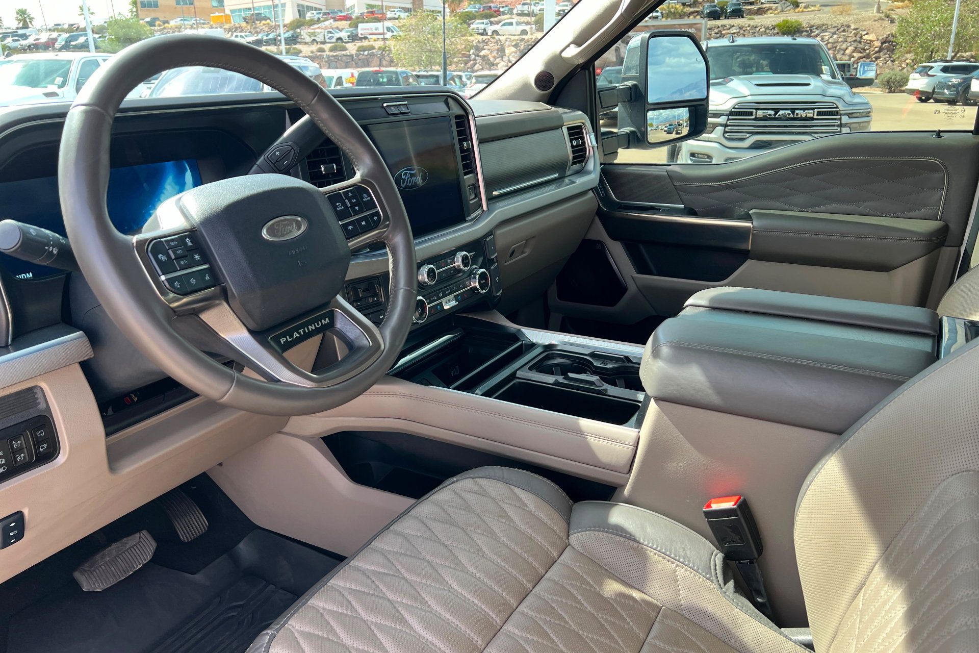 Used 2026 Ford F350 Platinum w/ Platinum Plus Package AWD/4WD image 15