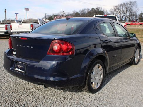 Used 2013 Dodge Avenger SE image 8