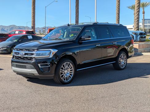 Used 2024 Ford Expedition Max Limited image 7