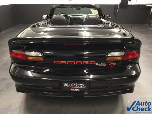 Used 2000 Chevrolet Camaro Z28 w/ Sport Appearance Pkg RWD image 9