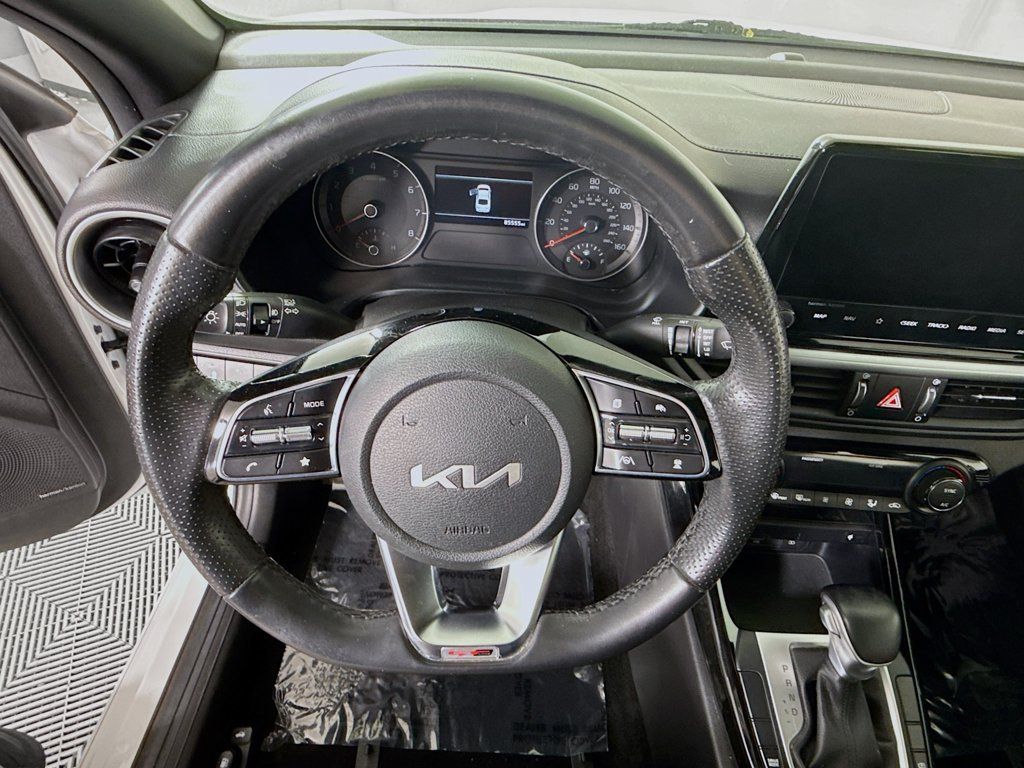 Used 2022 Kia Forte GT-Line w/ GT-Line Premium Package FWD image 21