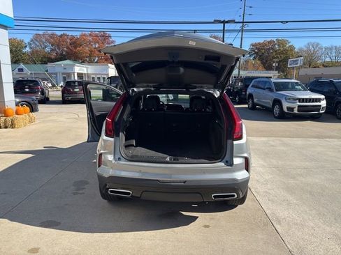 Used 2024 Cadillac XT4 Premium Luxury image 30