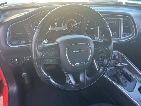 Used 2022 Dodge Challenger R/T image 40