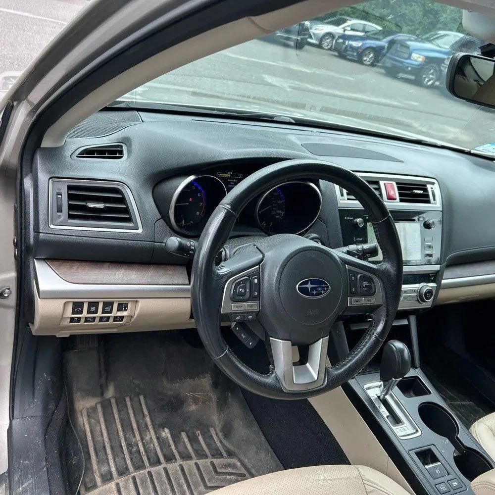 Used 2017 Subaru Outback 2.5i Limited AWD/4WD image 21