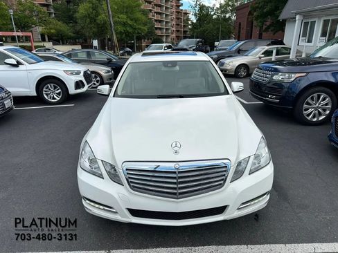 Used 2013 Mercedes-Benz E 350 BlueTEC Sedan image 4