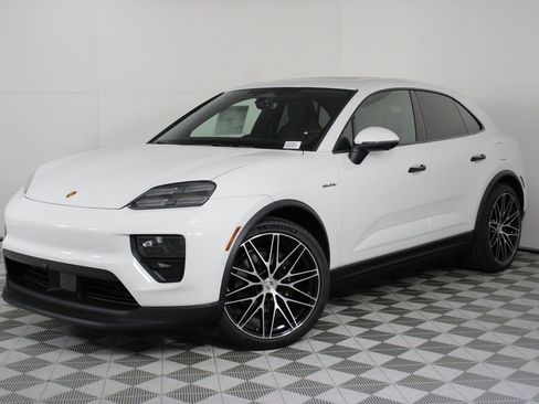 New 2026 Porsche Macan 4 Electric image 1