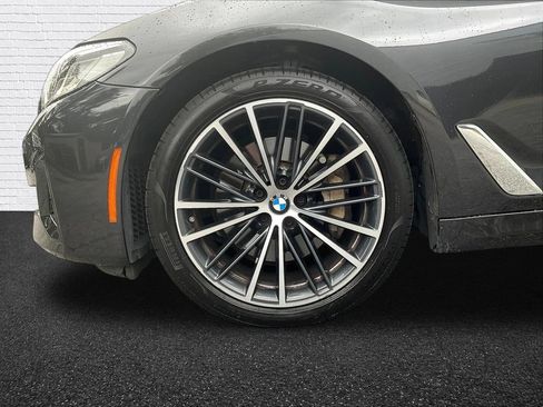 Used 2022 BMW 530i w/ Convenience Package RWD image 29