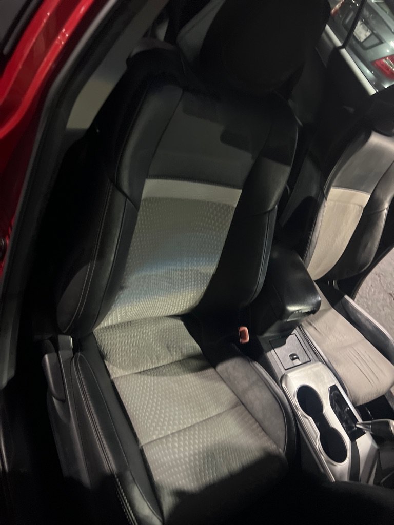 Used 2012 Toyota Camry SE FWD image 19