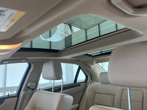 Used 2014 Mercedes-Benz E 350 4MATIC Sedan image 33