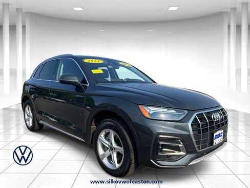 Used 2023 Audi Q5 2.0T Premium w/ Convenience Package AWD/4WD image 1