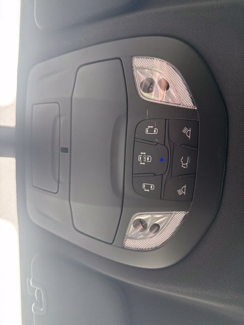 Used 2026 Chrysler Pacifica Select FWD image 26