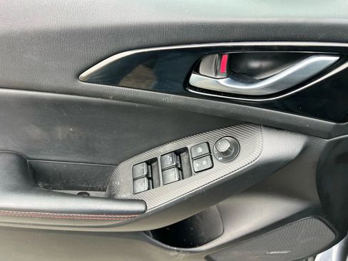 Used 2016 MAZDA MAZDA3 s Grand Touring image 21
