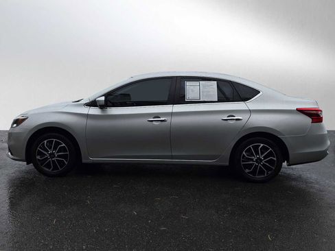 Used 2018 Nissan Sentra S image 6
