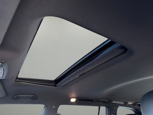 Used 2021 INFINITI QX80 Sensory w/ All-Season Package image 19