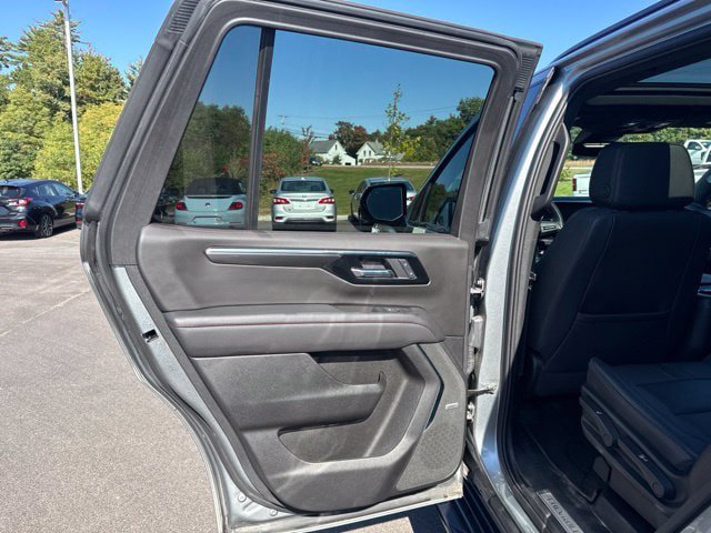 Used 2025 Chevrolet Tahoe RST w/ Comfort Package AWD/4WD image 15