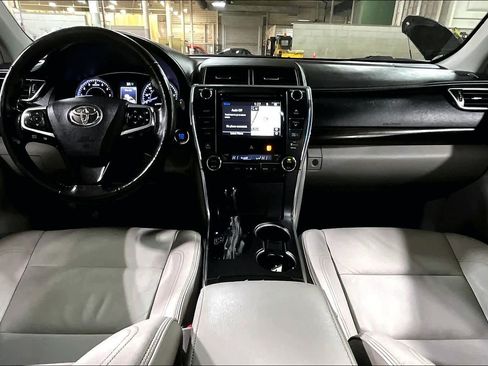 Used 2015 Toyota Camry XLE image 15
