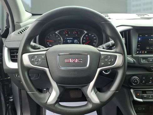 Used 2024 GMC Terrain SLE image 17