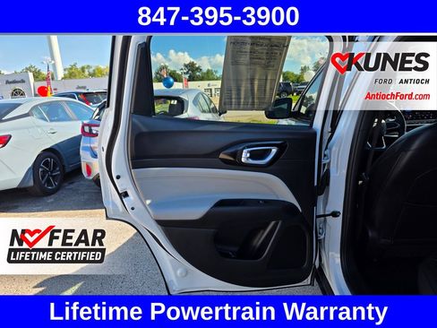 Used 2025 Jeep Compass Limited AWD/4WD image 62
