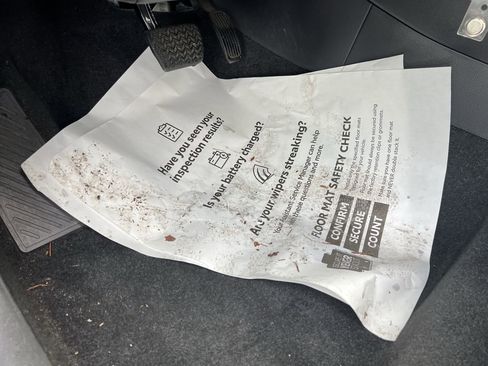 Used 2023 Toyota Corolla LE image 17