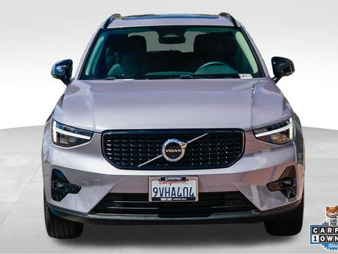 Certified 2026 Volvo XC40 B5 Ultra w/ Climate Package AWD/4WD image 2