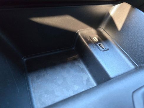 Used 2024 Chevrolet Colorado W/T image 34