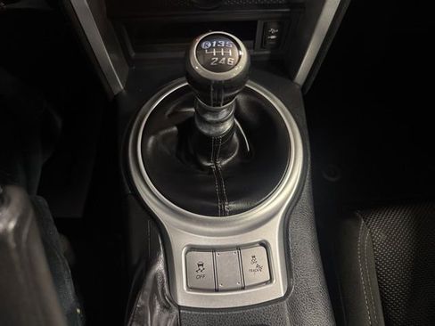 Used 2017 Toyota 86 image 23