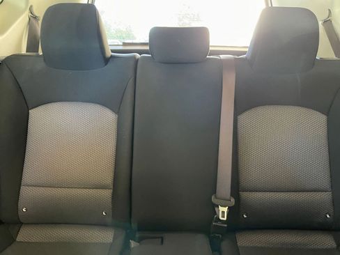 Used 2025 Kia Soul LX w/ LX Technology Package image 32