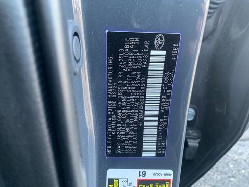 Used 2025 Toyota Camry LE FWD image 33