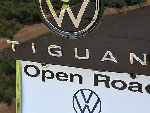 Used 2024 Volkswagen Tiguan S image 29