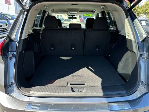 Used 2026 Nissan Rogue SV FWD image 21