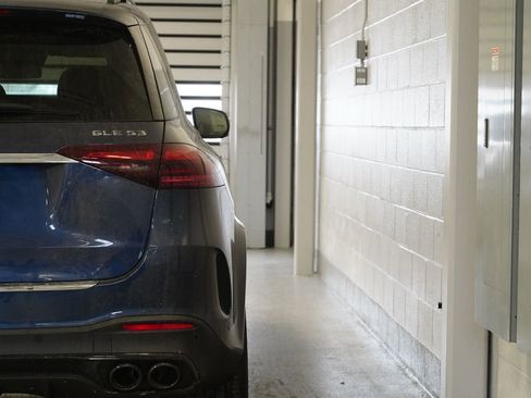 New 2026 Mercedes-Benz GLE 53 AMG 4MATIC image 13