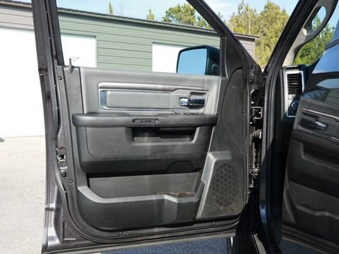 Used 2024 RAM 1500 Classic SLT image 21