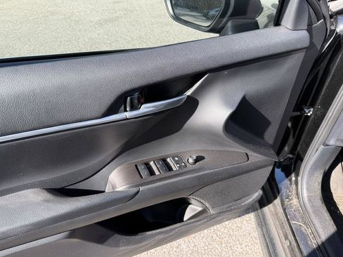Used 2023 Toyota Camry SE image 26