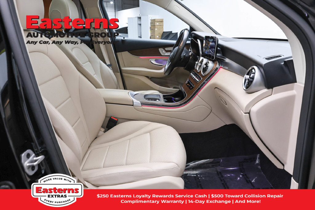 Used 2022 Mercedes-Benz GLC 300 4MATIC w/ Multimedia Package Lite image 26