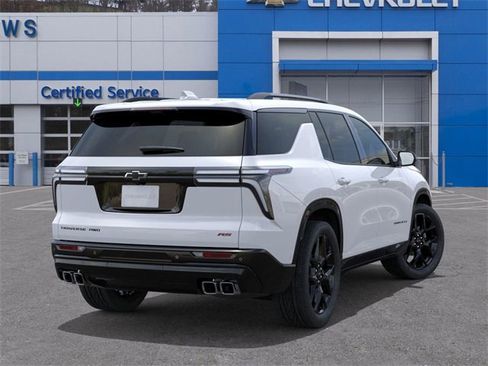 New 2026 Chevrolet Traverse RS image 4