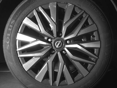 Used 2025 Nissan Altima 2.5 SV image 13