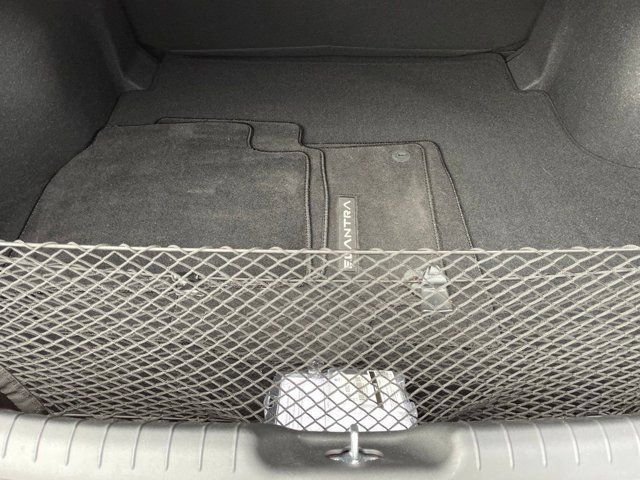 Used 2023 Hyundai Elantra SEL FWD image 14