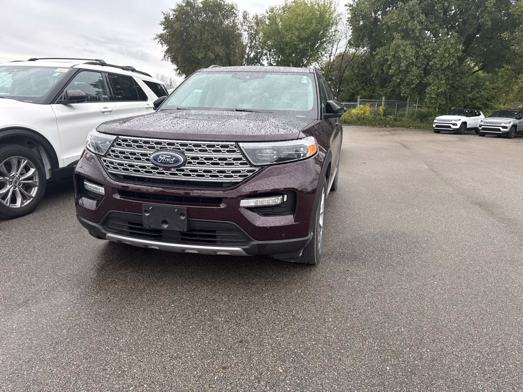 Used 2023 Ford Explorer Limited w/ Limited Technology Package AWD/4WD image 2