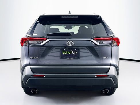 Used 2025 Toyota RAV4 XLE w/ Convenience Package image 9