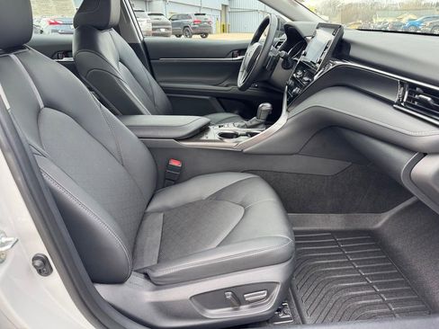 Used 2024 Toyota Camry XSE FWD image 6