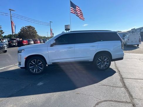 Used 2021 Cadillac Escalade Sport AWD/4WD image 38