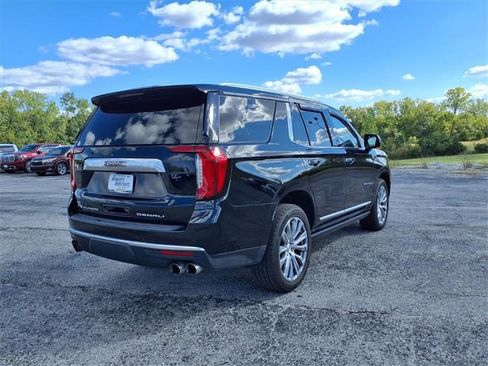Used 2021 GMC Yukon Denali w/ Denali Premium Package image 15
