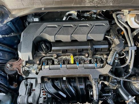 Used 2021 Hyundai Venue Denim image 29