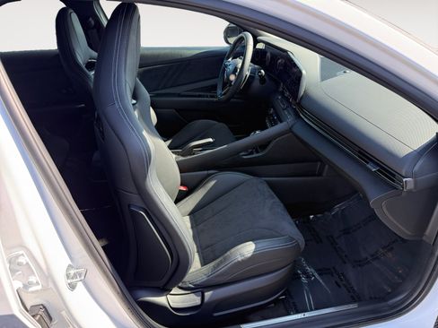 Certified 2023 Hyundai Elantra N FWD image 19