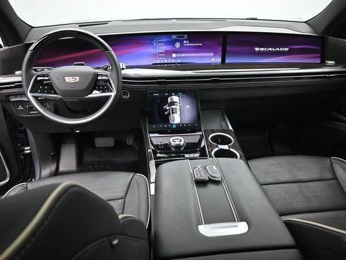 Used 2025 Cadillac Escalade Premium Luxury w/ Touring Package AWD/4WD image 26