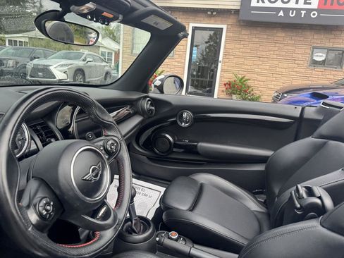Used 2019 MINI Cooper S FWD image 11