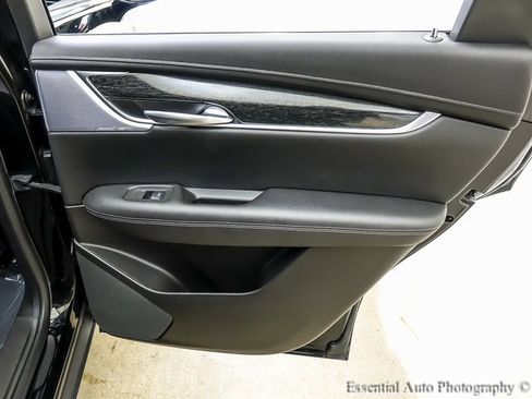 Used 2021 Cadillac XT5 Premium Luxury w/ LPO, Floor Liner Package image 23